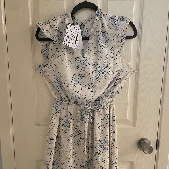 Dress - Picture 1 of 5